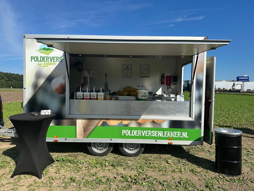 Frietwagen op locatie, Ophalen