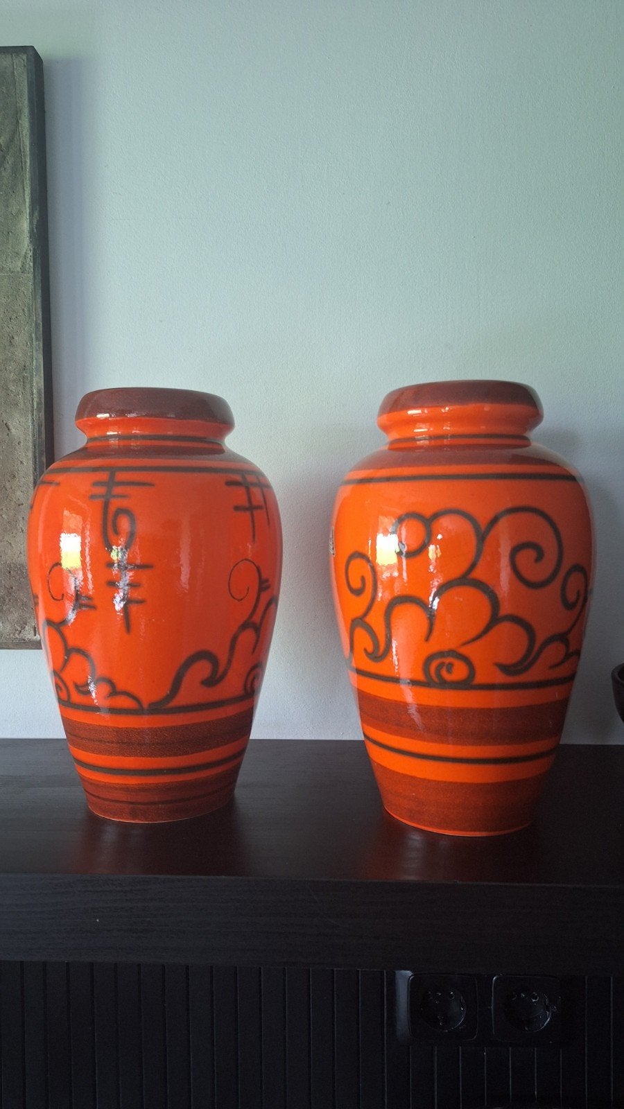 Set van 2 vintage Flora Holland vazen, oranje met decor, Antiek en Kunst, Ophalen of Verzenden