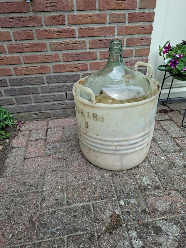 Grote glazen fles, Huis en Inrichting, Woonaccessoires | Vazen, 50 tot 75 cm, Ophalen of Verzenden, Groen, Glas