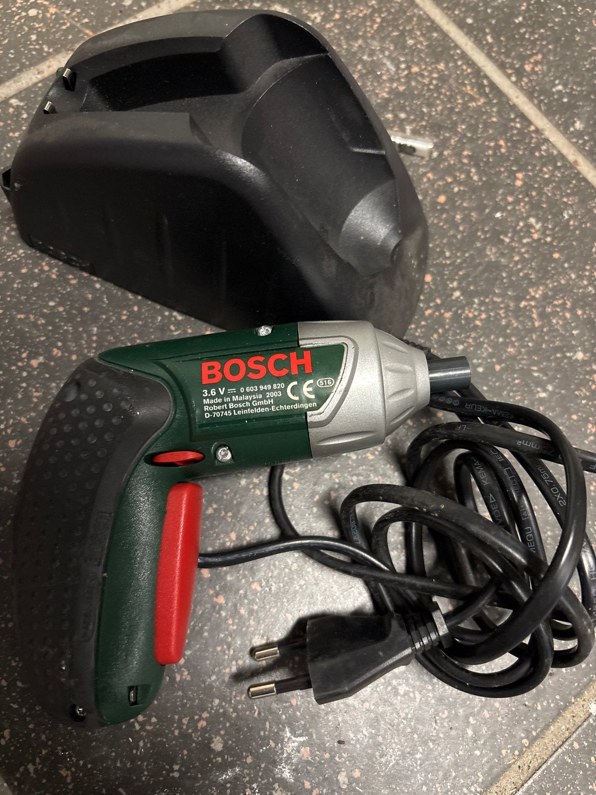 Bosch IXO Accuschroevendraaier - Handig en Compact, Ophalen, Gebruikt, Minder dan 400 watt, Boor- en Schroefmachine