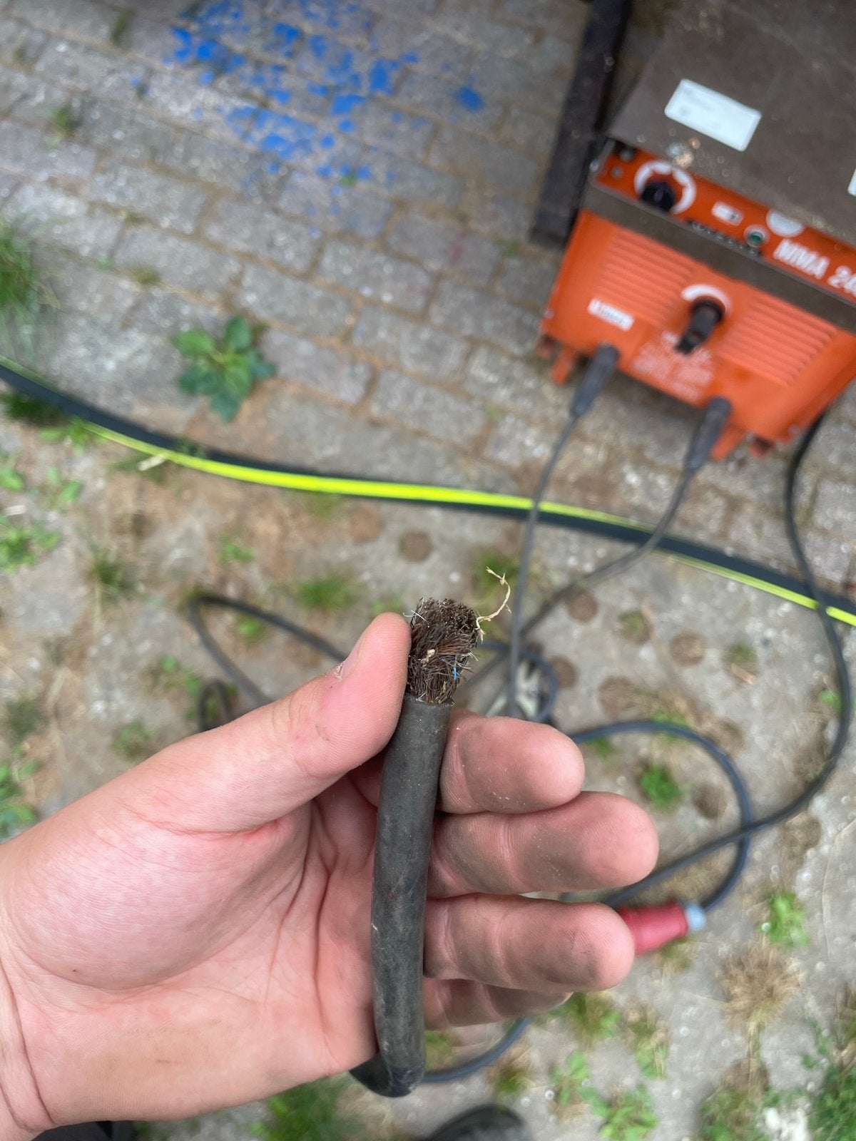 Philips elektrode lasapparaat - klem afgebroken, Doe-het-zelf en Verbouw, Gereedschap | Lasapparaten, Ophalen of Verzenden, Gebruikt