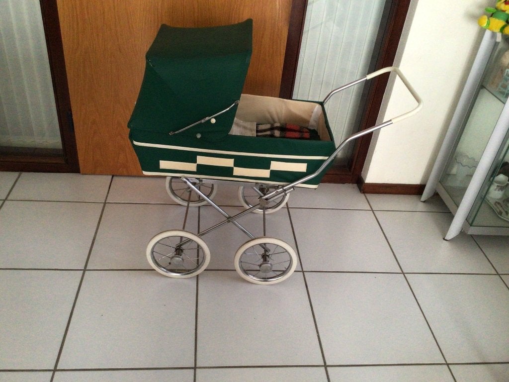 vintage donkergroene  poppenwagen, Ophalen, Gebruikt, Babypop