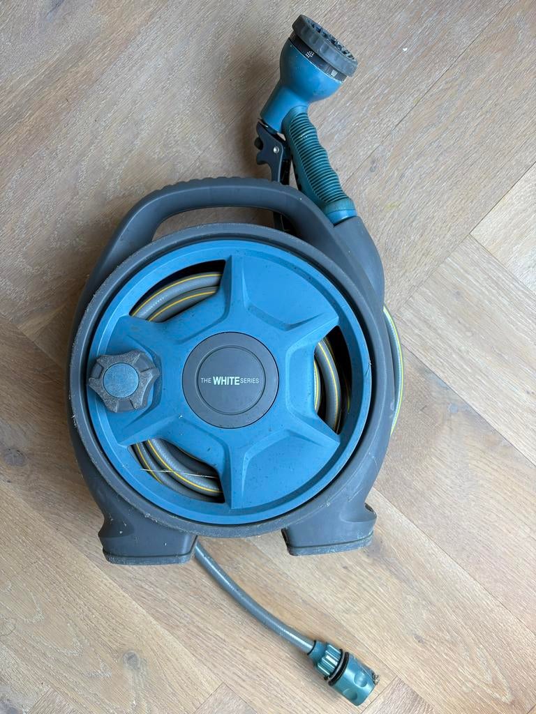 Tuinslanghaspel met spuitpistool - Gebruikt, Ophalen of Verzenden, Zo goed als nieuw, Tuinslanghaspel