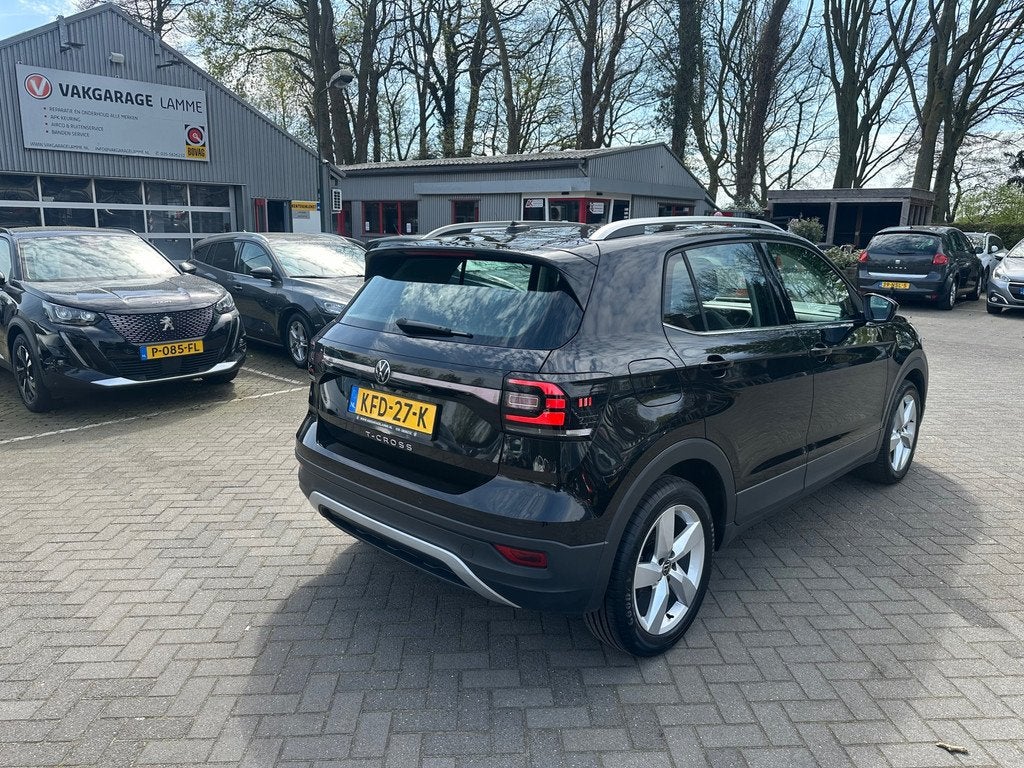 Volkswagen T-CROSS 1.0 TSI Style , navigatie , pdc voor en a, Auto's, Volkswagen, T-Cross, Gebruikt, Euro 6, Zwart