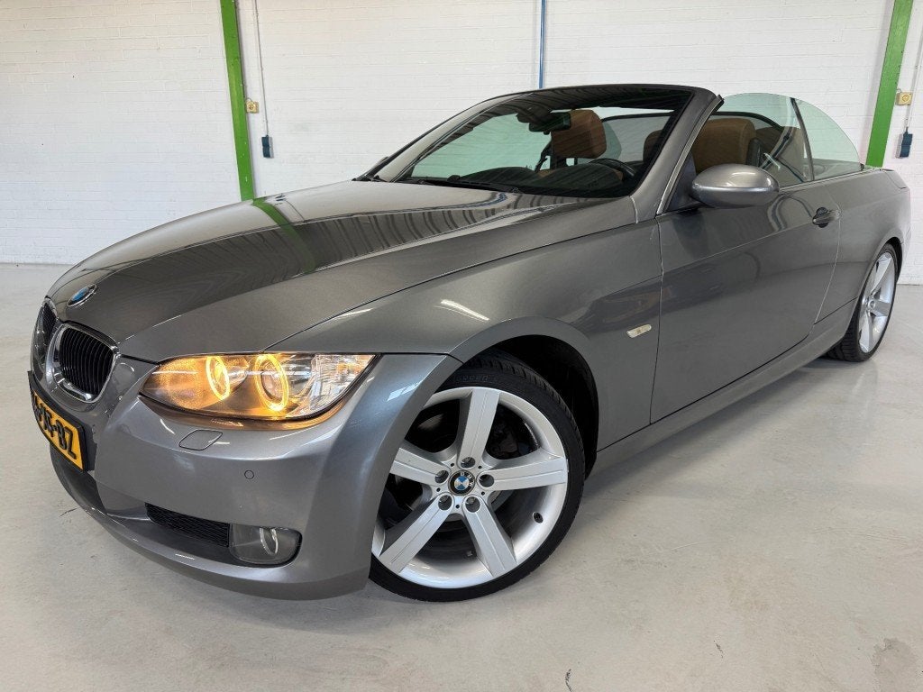 Bmw 3-SERIE 320I HIGH EXECUTIVE / Apple CarPlay/ 19 inch / B, Automaat, 4 cilinders, Cabriolet, 4 stoelen