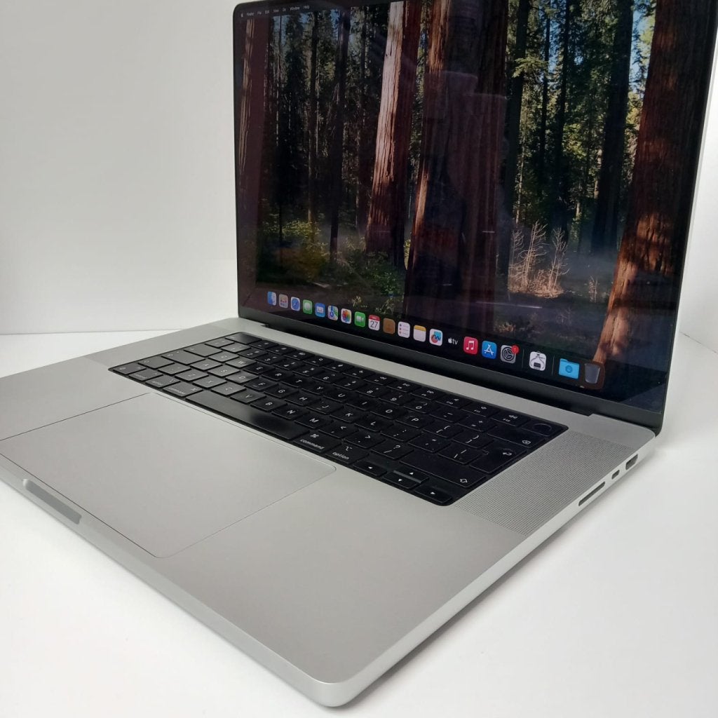 Apple Macbook Pro 16 2023 M3 Pro | 18GB | 512SSD | 92%, Apple, Zo goed als nieuw, Support@apple.com, One Apple Park Way
Cupertino, CA 95014
United States