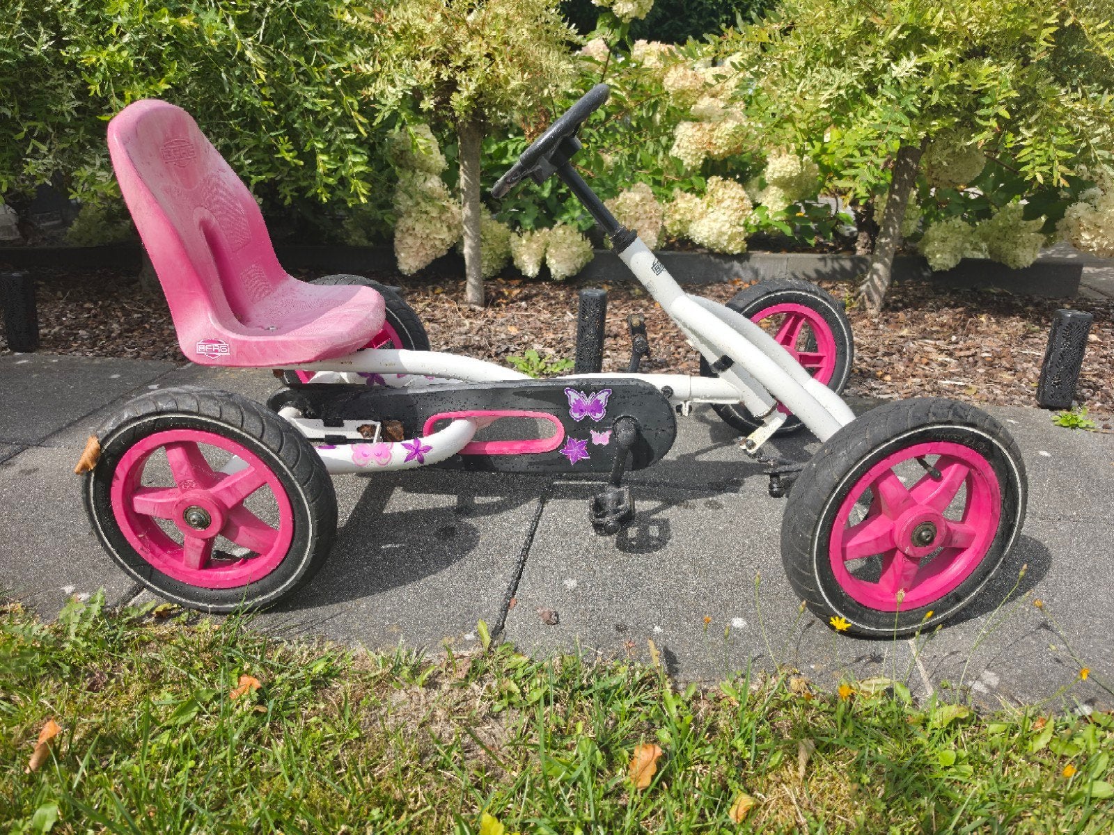 BERG Buddy Skelter Pink / White (3 - 8 jaar) – Degelijke ske, Ophalen, Gebruikt, Berg