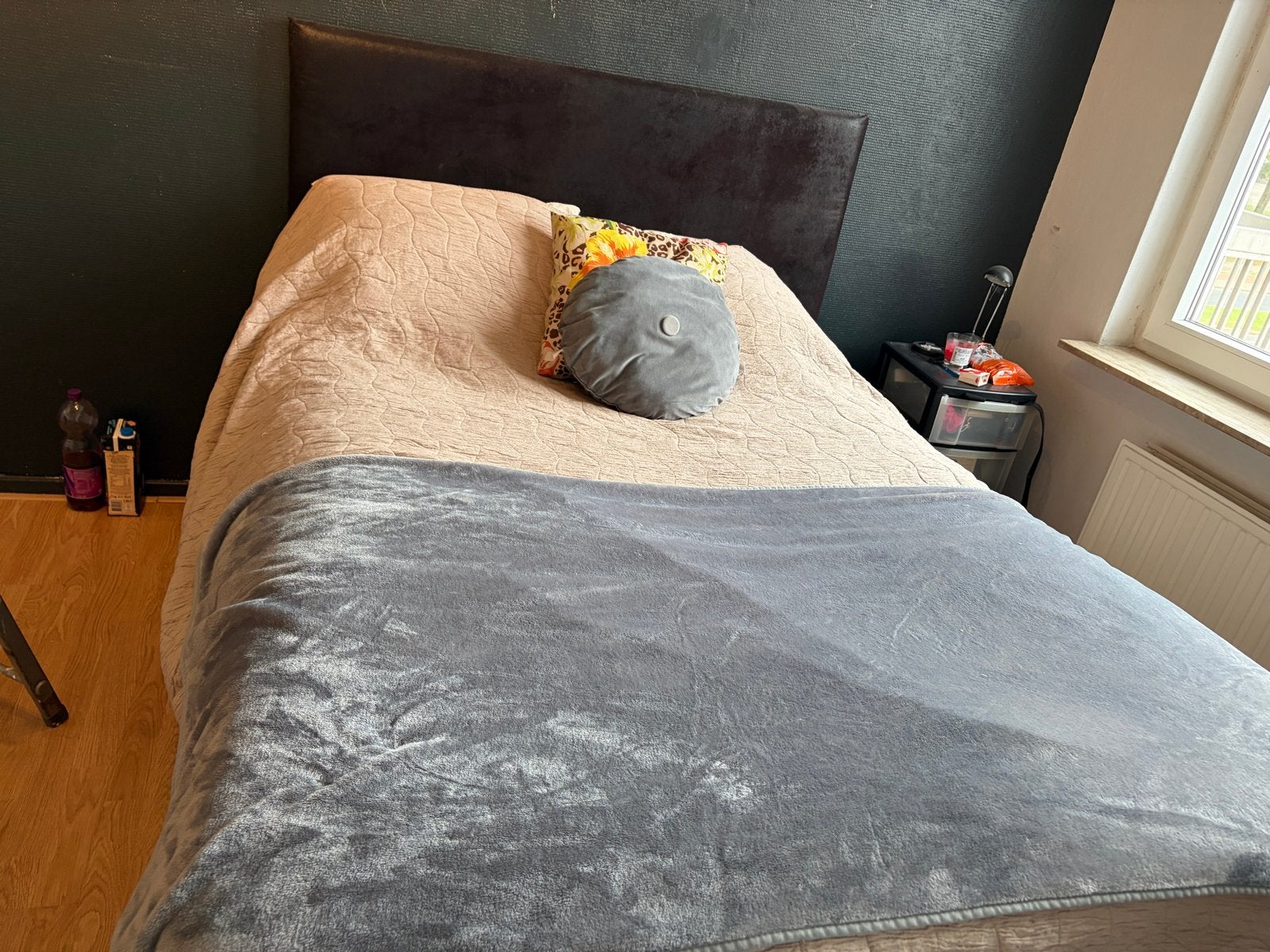 Bed 140x200 cm - Moet snel weg wegens verhuizing, Huis en Inrichting, Gebruikt, Twijfelaar, 200 cm, 140 cm