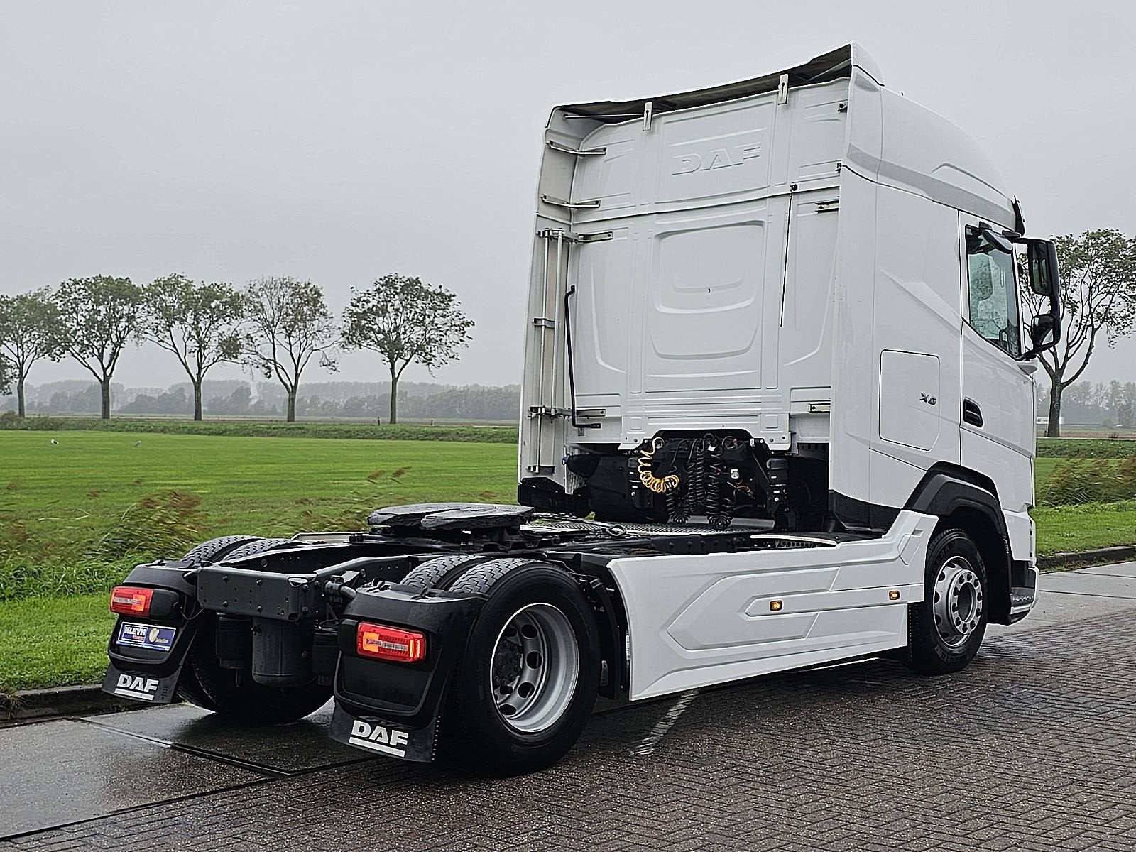 DAF XG 480 424tkm Intarder LED Skirts Full-Spoiler Standairc, Automaat, Euro 6, Wit, Verwarmde buitenspiegels
