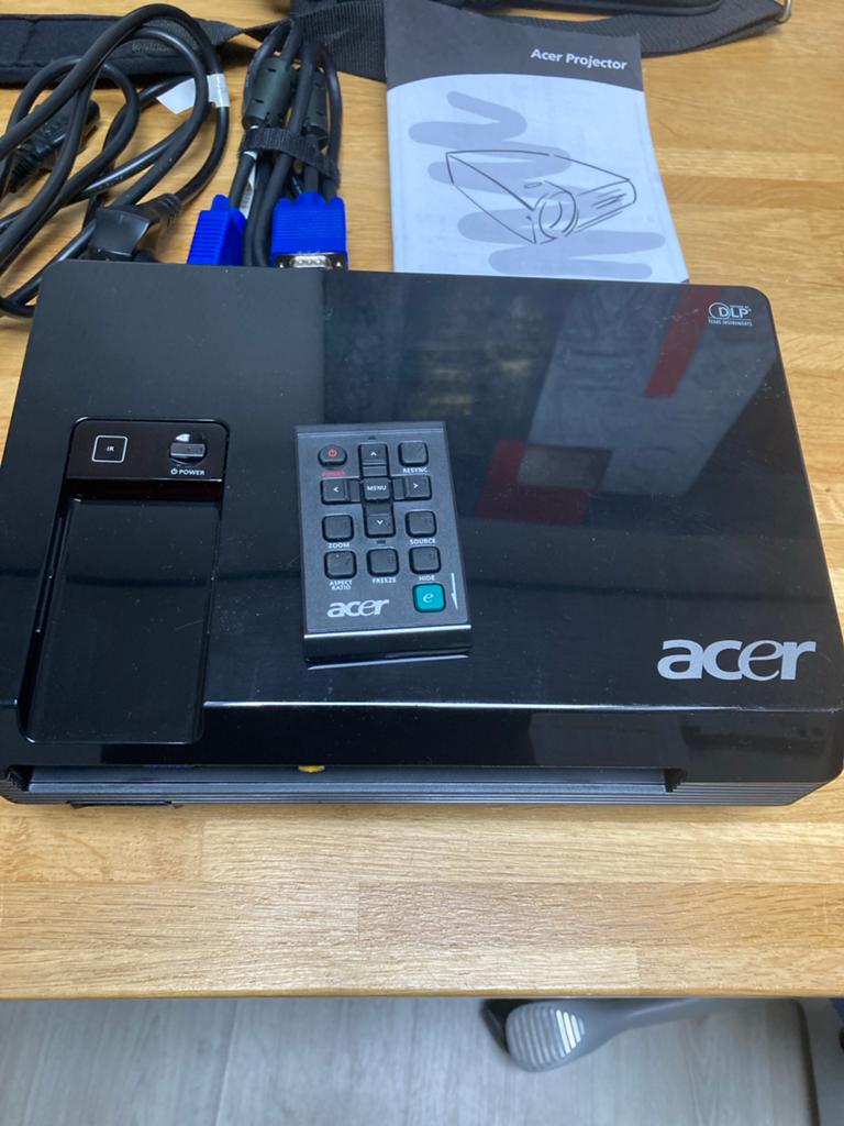 Beamer Acer X1260 DLP Projector met afstandsbediening, Audio, Tv en Foto, Beamers, Ophalen of Verzenden, Gebruikt, DLP, Overige resoluties