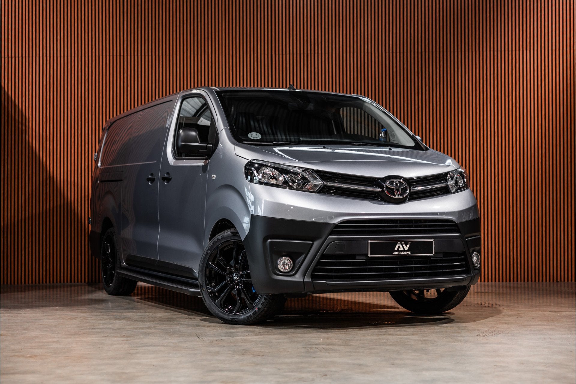 Toyota ProAce 2.0 D XL L3H1 | Standkachel | Camera | CarPlay, 145 pk, Stof, Zwart, 4 cilinders