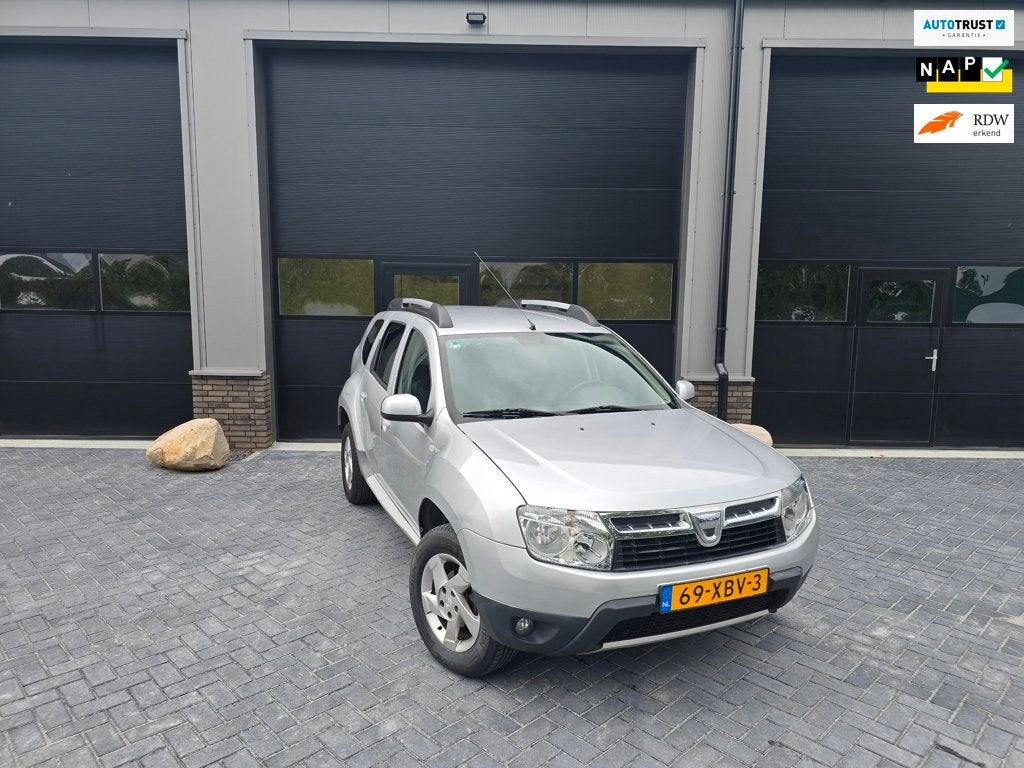 Dacia Duster 1.6 Aniversare 2wd - 1ste eigenaar - Leer - NAP, Auto's, Voorwielaandrijving, Gebruikt, 4 cilinders, Duster