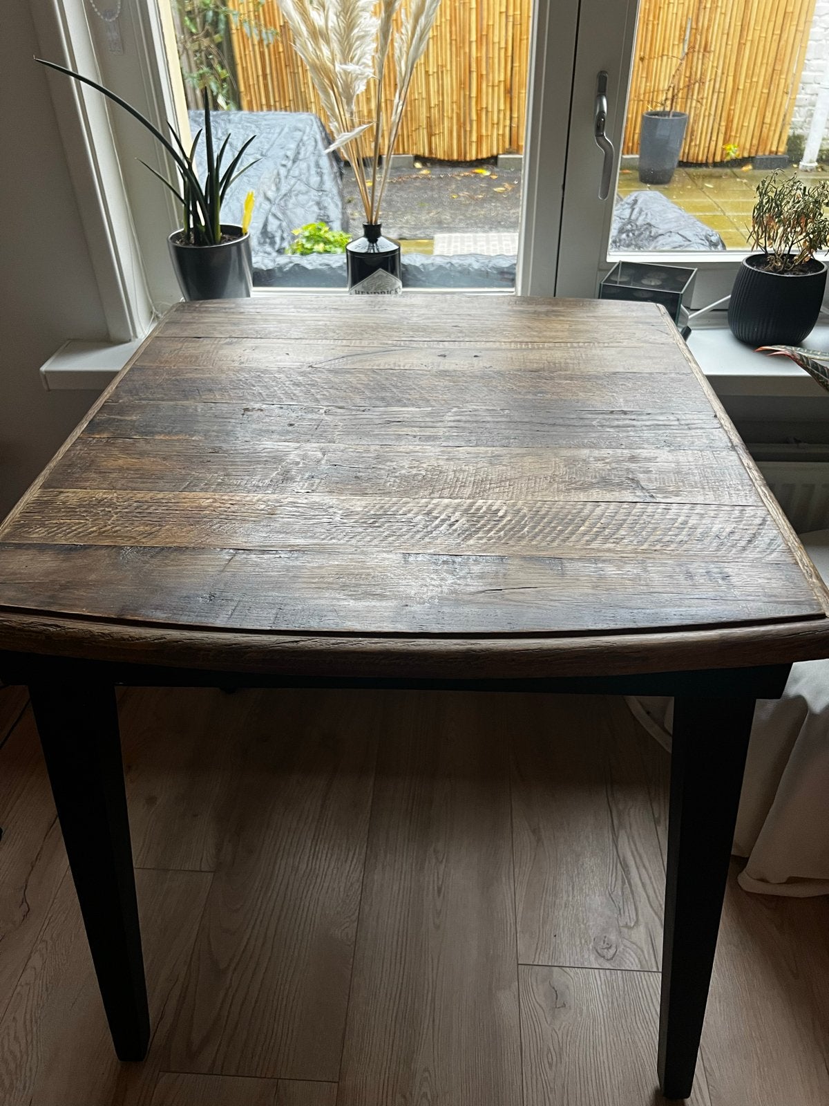 Riviera Maison houten tafel voor kleine woonkamer, Huis en Inrichting, Tafels | Eettafels, Ophalen, 50 tot 100 cm, Zo goed als nieuw