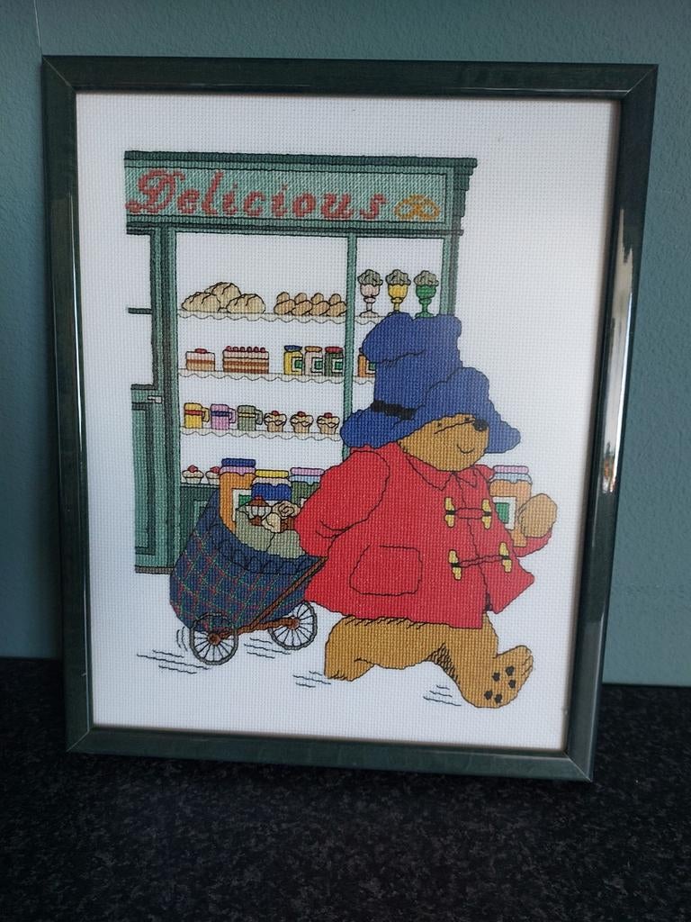 Borduurwerk Beertje Paddington, Minder dan 50 cm, Ophalen of Verzenden, Zo goed als nieuw, Schilderij
