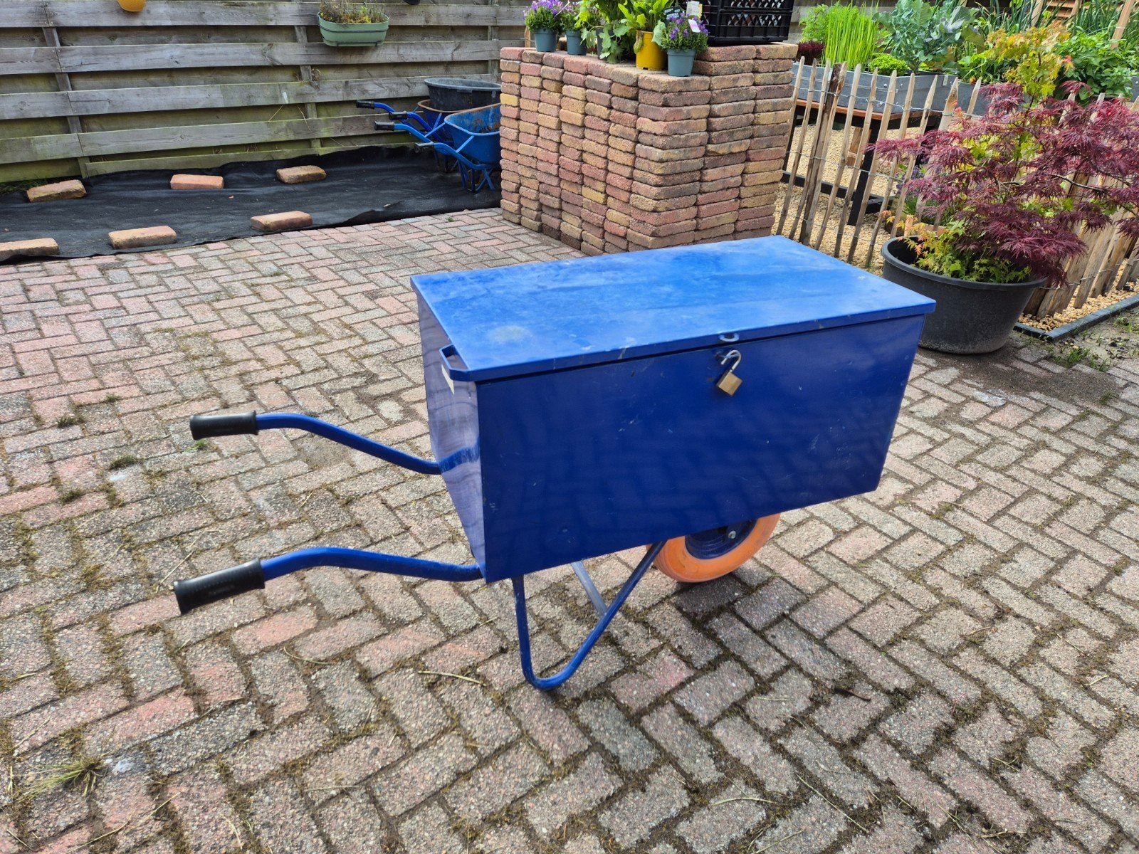 Gereedschap bak kruiwagen, Ophalen, Gebruikt