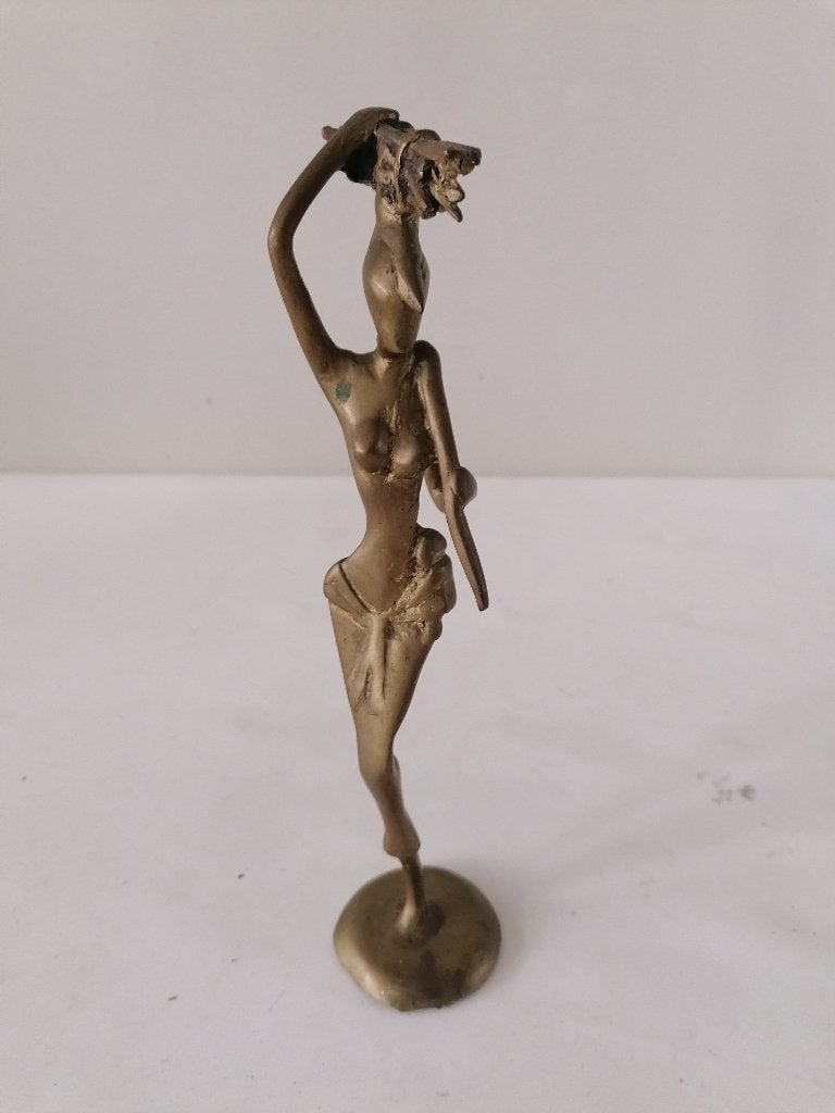 vintage koperen beeld van een Afrikaanse vrouw 26 cm hoog, Ophalen of Verzenden