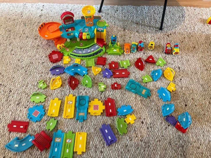 Vtech toet toet autobaan en auto’s, Ophalen of Verzenden, Gebruikt, 2 tot 4 jaar