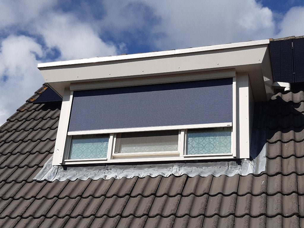 Moderne Zip screen met elektrische afstandbediening, Ophalen, Minder dan 250 cm, Nieuw, Elektrisch