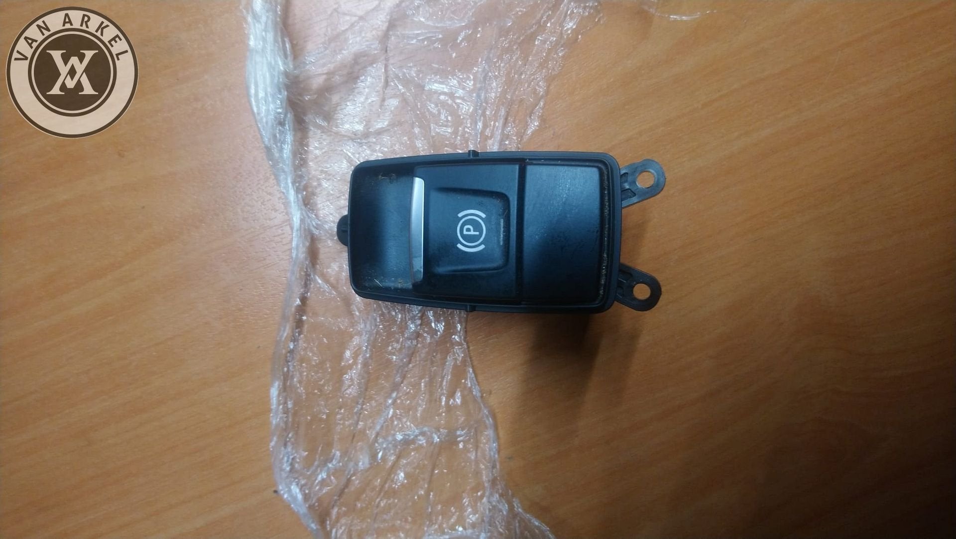 bmw x1 f48 handrem knop 9877887, Gebruikt, -, -, Ophalen of Verzenden