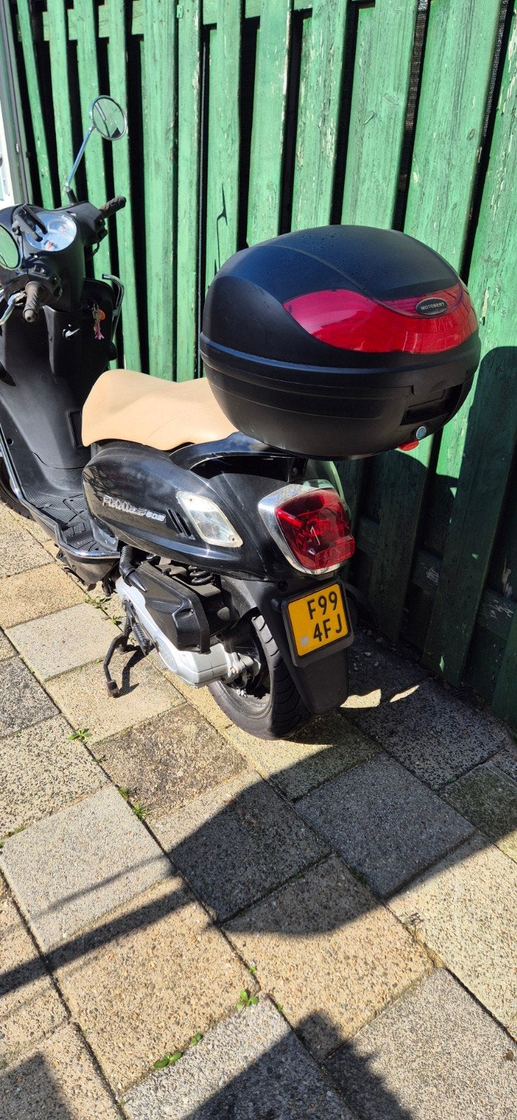 Sym Fiddle II scooter met topkoffer, Ophalen, Gebruikt, Maximaal 45 km/u, Benzine