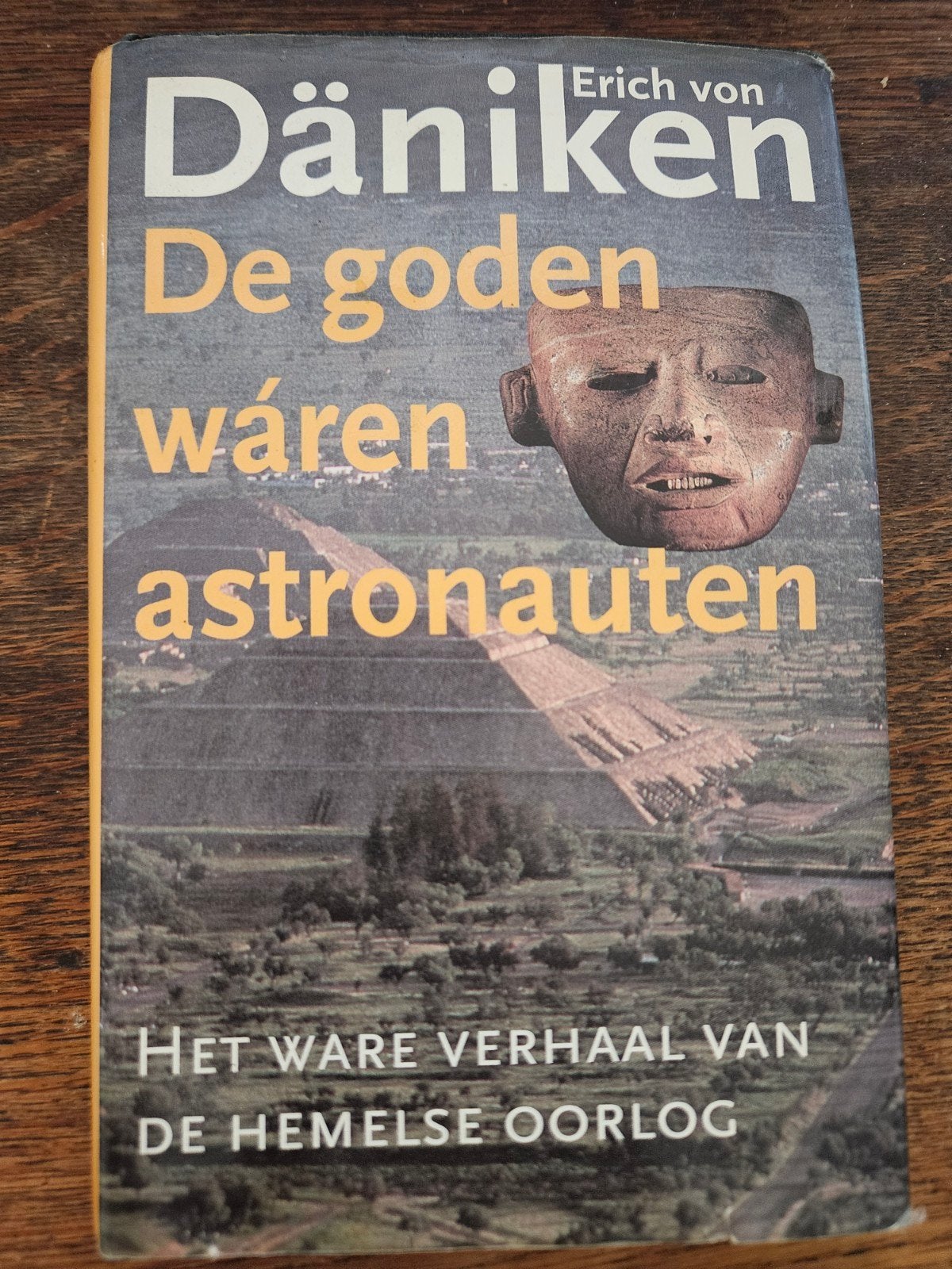 De goden waren astronauten - Erich von Däniken, Gelezen, Achtergrond en Informatie, Erich von Däniken, Ophalen of Verzenden