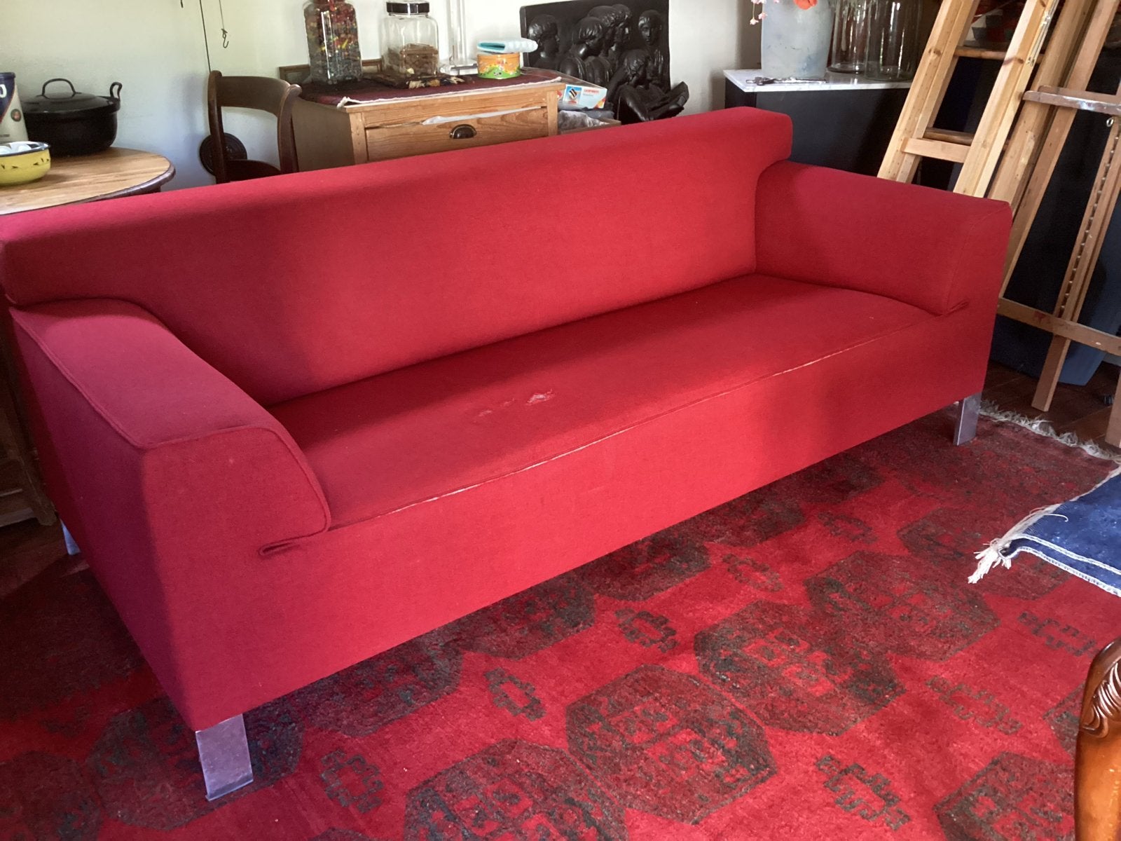 Rode Pode bank, Huis en Inrichting, Banken | Sofa's en Chaises Longues, Ophalen, Gebruikt, Tweepersoons, 75 tot 100 cm