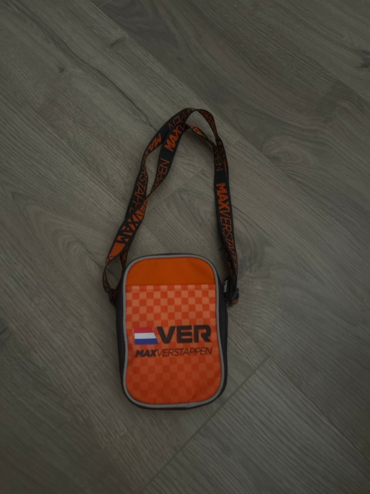 Max Verstappen schoudertasje - Oranje/Zwart, Ophalen, Gebruikt, Oranje, Overige merken