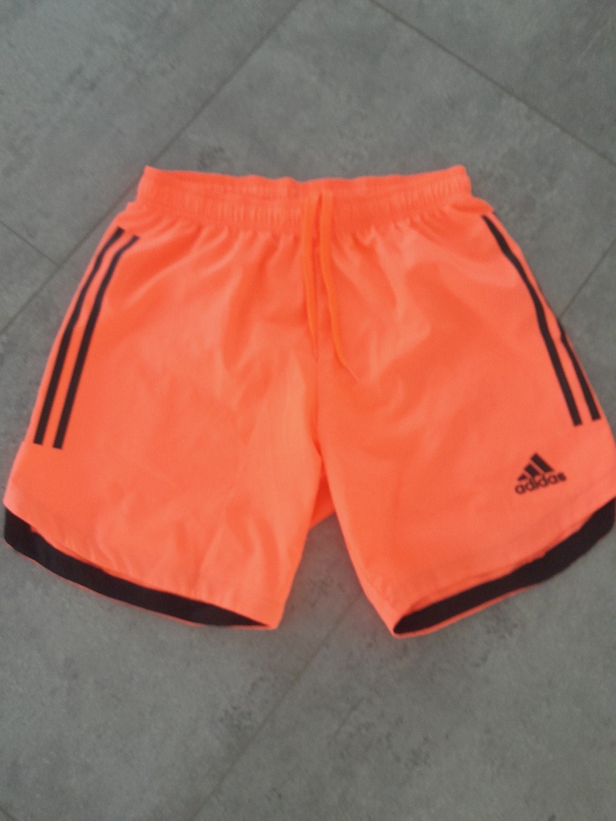 Zgan adidas korte broek, Maat 48/50 (M), Ophalen of Verzenden, Zo goed als nieuw, Adidas
