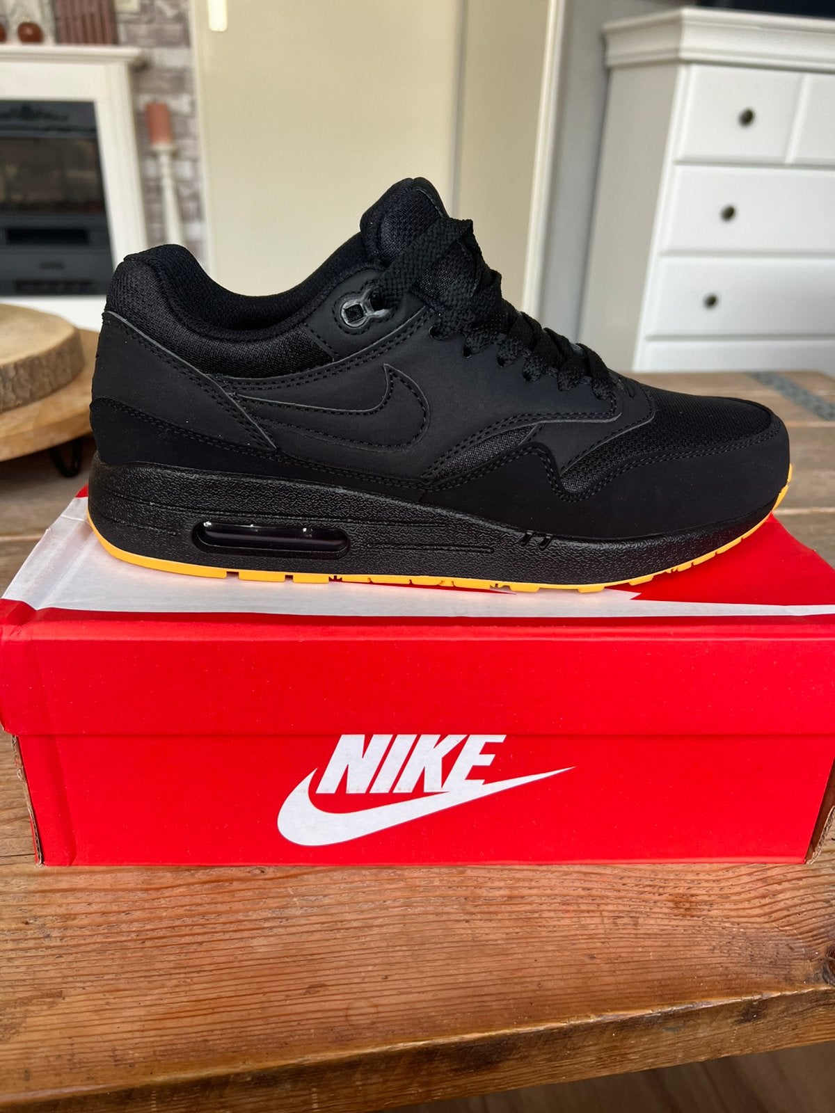 Nike Air Max 1 maat 40, Zwart, Nieuw, Ophalen of Verzenden, Sneakers of Gympen