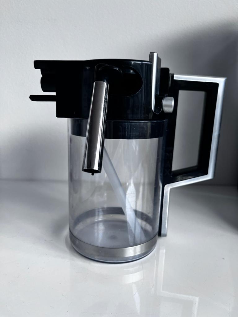 Melkreservoir voor Delonghi koffiezetapparaat, Overige typen, Kunststof, Ophalen of Verzenden, Zo goed als nieuw