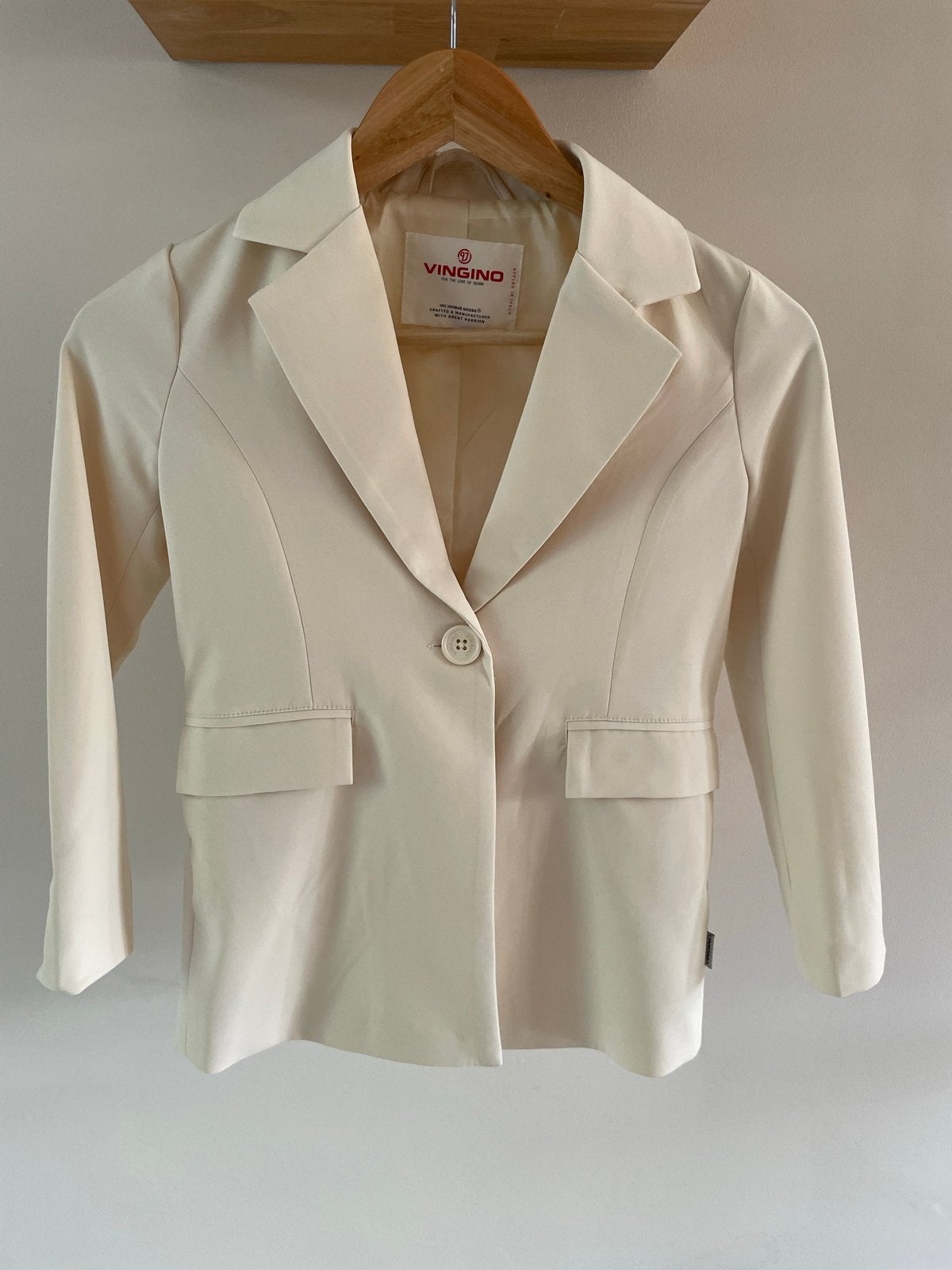 Vingino Blazer Crème Maat 128, Ophalen of Verzenden, Zo goed als nieuw, Jongen of Meisje, Overige typen
