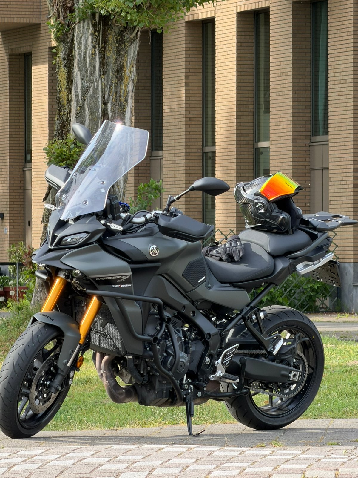 Yamaha Tracer 9 GT leovince (bj 2022), Motoren, Motoren | Yamaha, 898 cc, Motorrijbewijs A, Handvatverwarming, Gebruikt