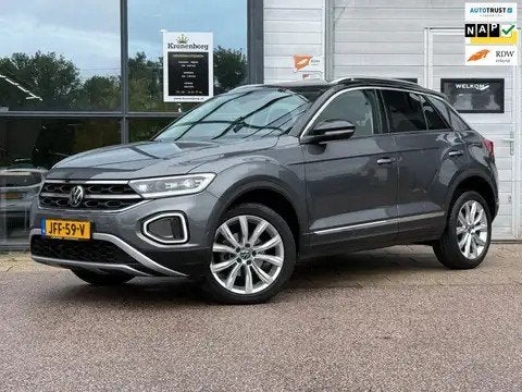Volkswagen T-Roc 1.5 TSI R- line150pk 7-DSG 2023 Grijs, Auto's, 1498 cc, 4 cilinders, Particulier, 1500 kg