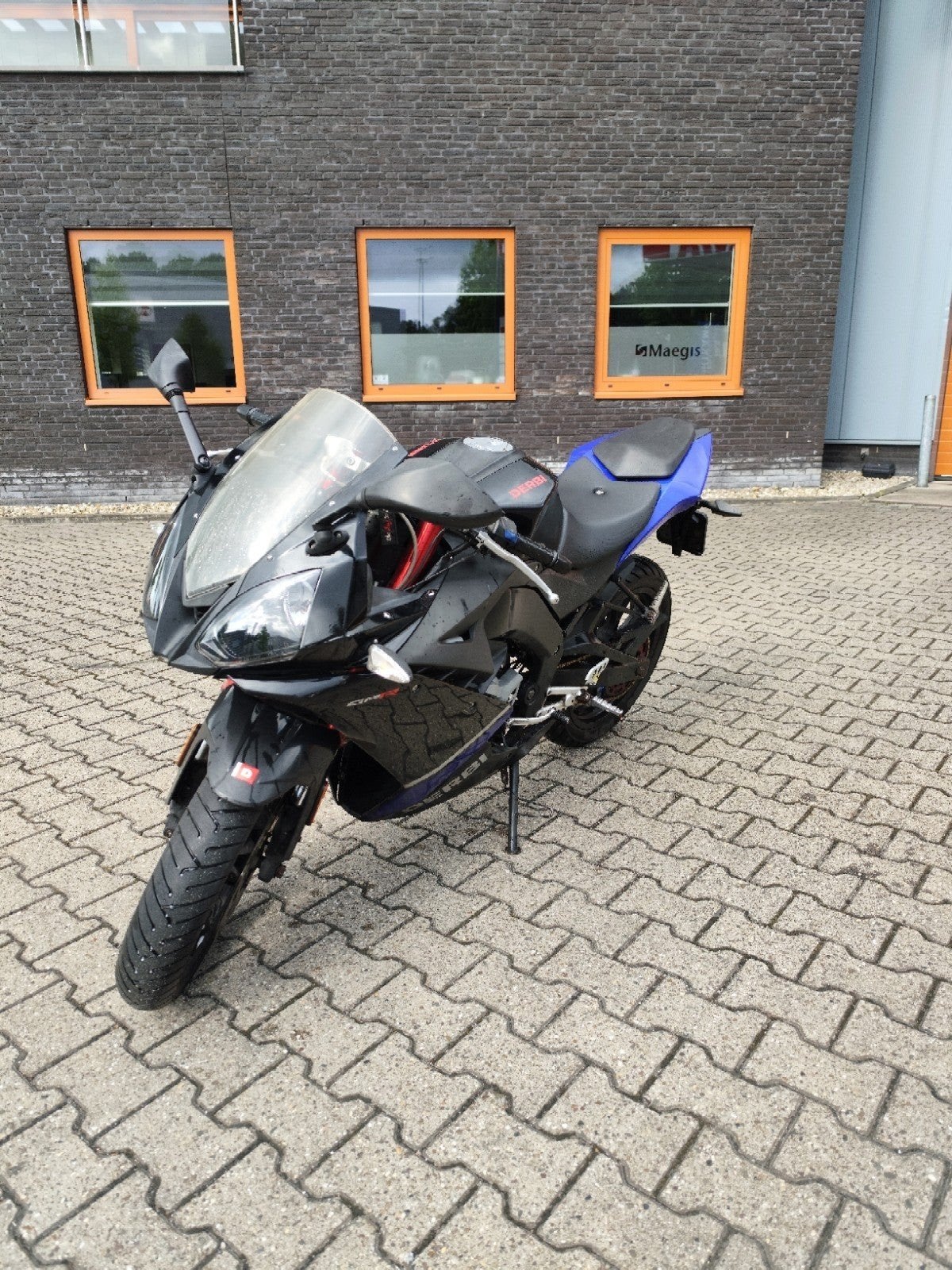 Derbi GPR 50 2014, Fietsen en Brommers, Ophalen, 6 versnellingen, Gebruikt, Maximaal 45 km/u