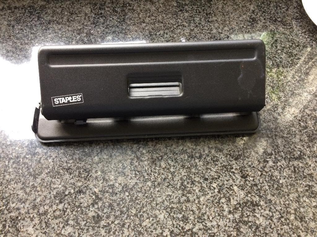 Perforator en nietmachine., Diversen, Ophalen of Verzenden, Zo goed als nieuw