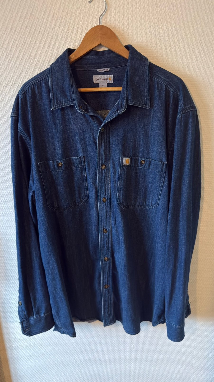 In goede staat denim overhemd van Carhartt wip, Ophalen of Verzenden, Zo goed als nieuw, Blauw, Halswijdte 43/44 (XL)