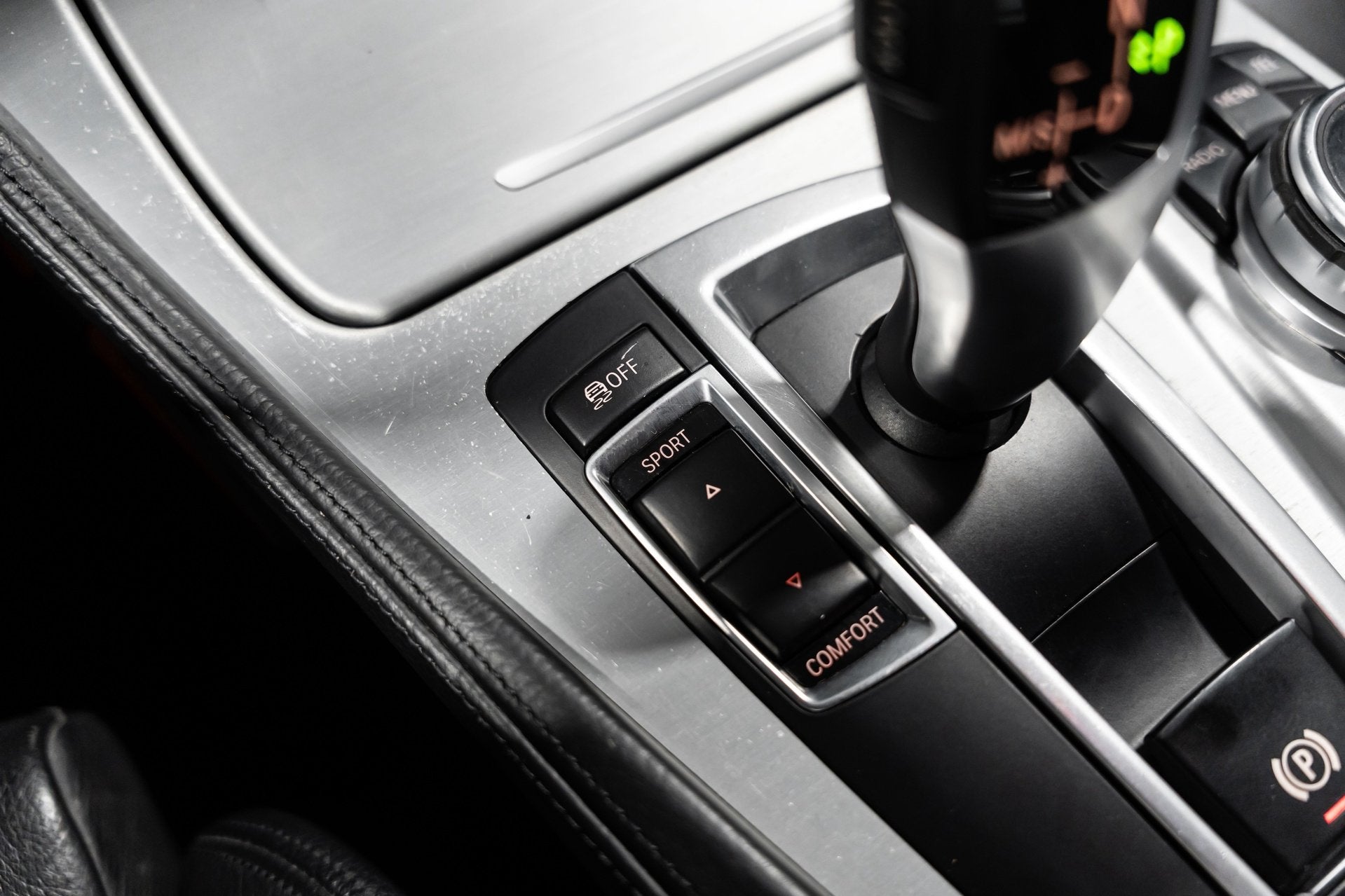 Foto 43 van BMW 5-serie High Executive M Sport | HUD | ACC | Leder | Aut