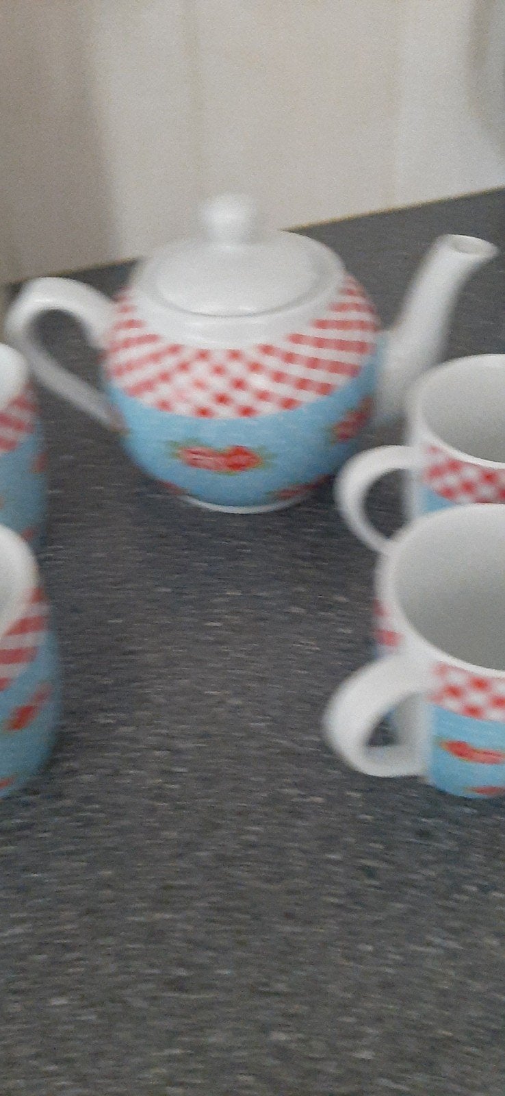 Theeservies met 4 bijpassende mokken, Ophalen of Verzenden