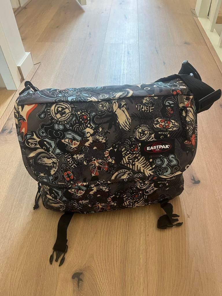 Eastpak schooltas - Uniek design, Sieraden, Tassen en Uiterlijk, Tassen | Schooltassen, Ophalen, Gebruikt, Overige kleuren, 40 tot 50 cm