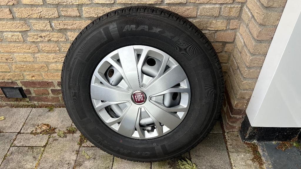 Maxxis Campro camperbanden 225/75R16CP met velgen, Auto-onderdelen, Banden en Velgen, Ophalen, 16 inch, Banden en Velgen, Bestelwagen