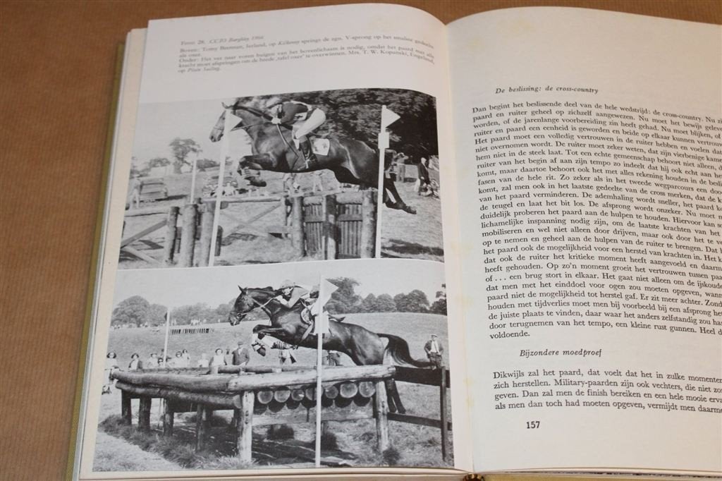 Military — Het Klassieke Handboek van Reiner Klimke [1969], Ophalen of Verzenden, Tweede Wereldoorlog, Gelezen, Overige onderwerpen