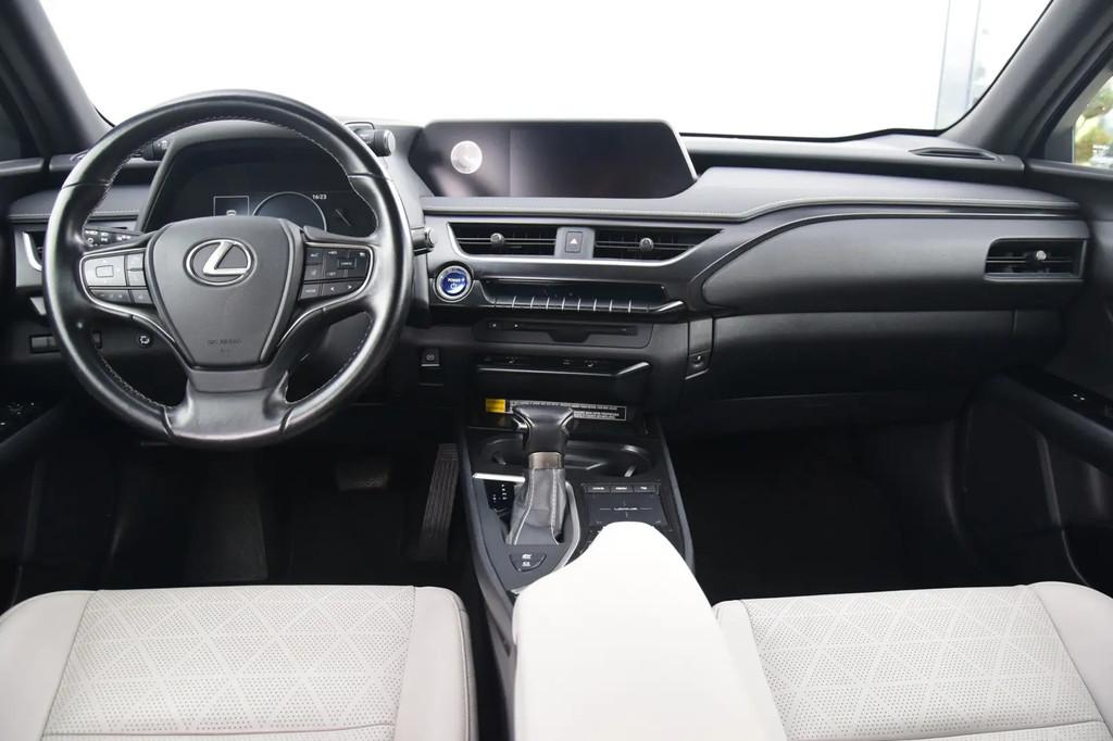 Lexus UX 250h Luxury Line Leer/Verwarmd Navi/Ca € 23.950,0, Gebruikt, Leder, Bedrijf, Hybride Elektrisch/Benzine