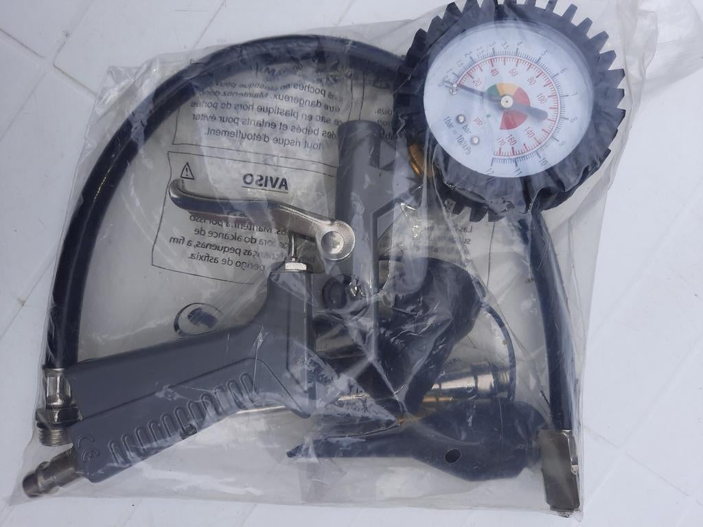 Nieuwe bandenspanningsmeter met opblaaspistool, Ophalen of Verzenden, Nieuw