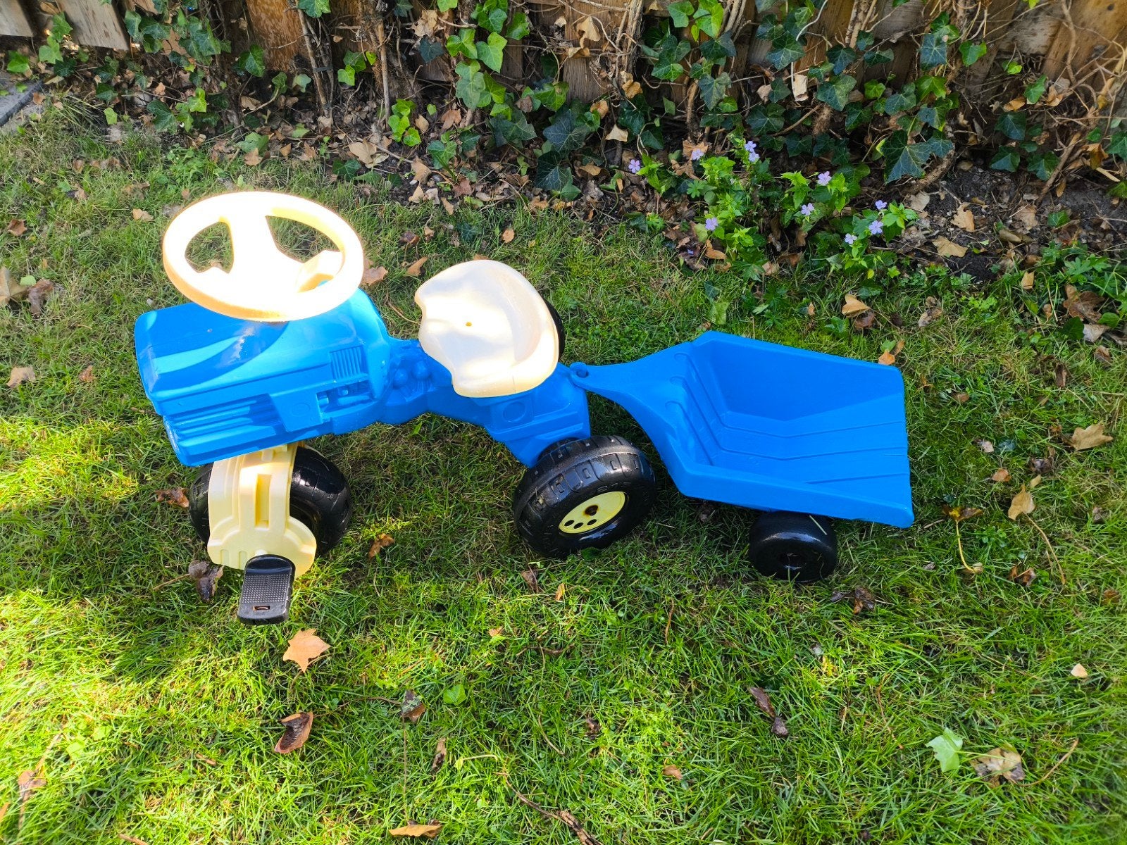 Blauwe traptractor met aanhanger voor kinderen, Ophalen, Gebruikt, Trapvoertuig