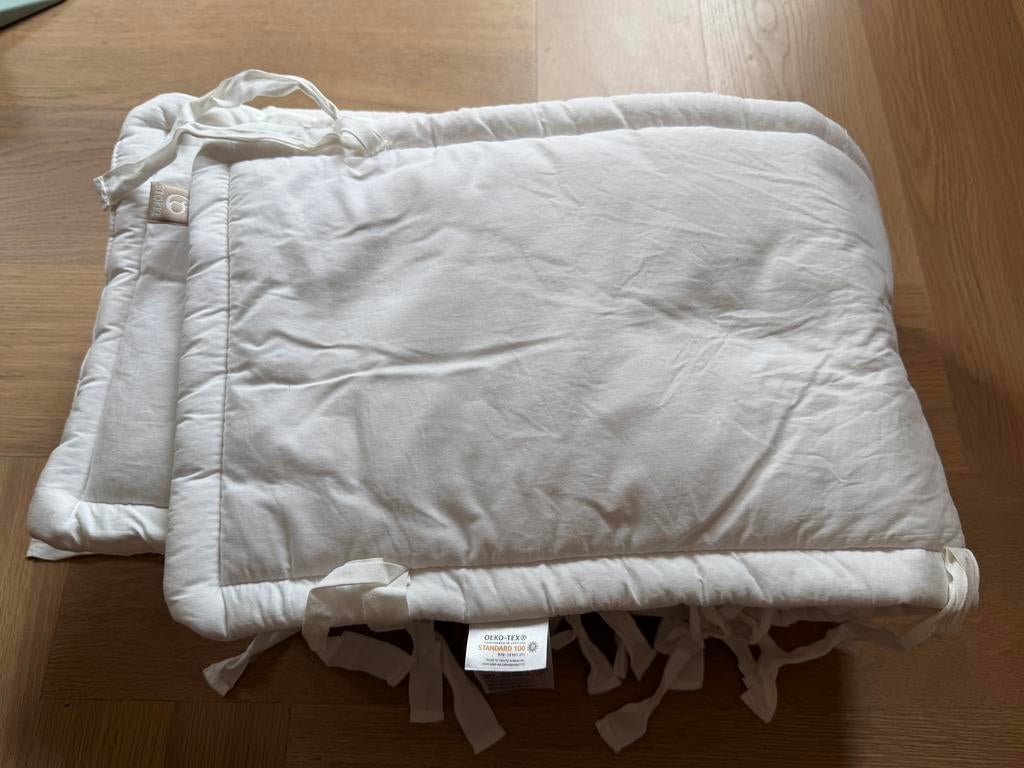 Stokke bedbumpers 2 stuks, Ophalen of Verzenden, Zo goed als nieuw, Wit, Jongetje of Meisje