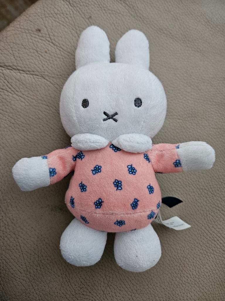 Nijntje knuffel met roze jurkje, Konijn, Nijntje, Ophalen of Verzenden, Zo goed als nieuw