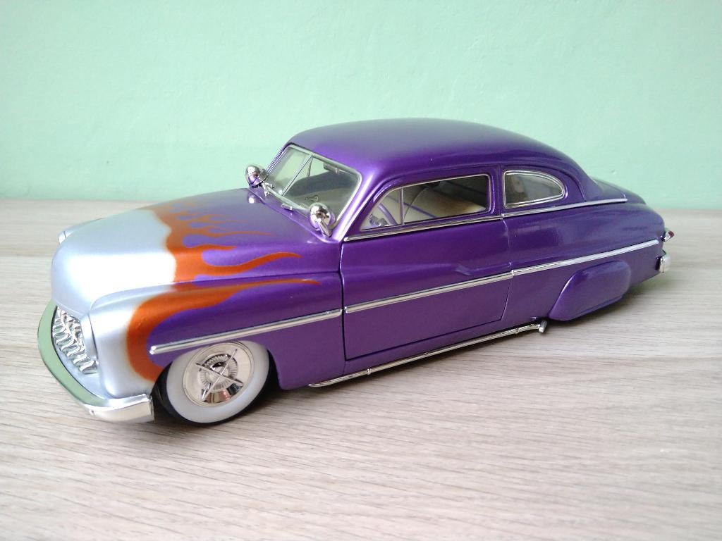 1949 Mercury Coupe LED SLD Hot Rod Low Rider ERTL 1:18, Ophalen of Verzenden, Zo goed als nieuw, Auto, ERTL