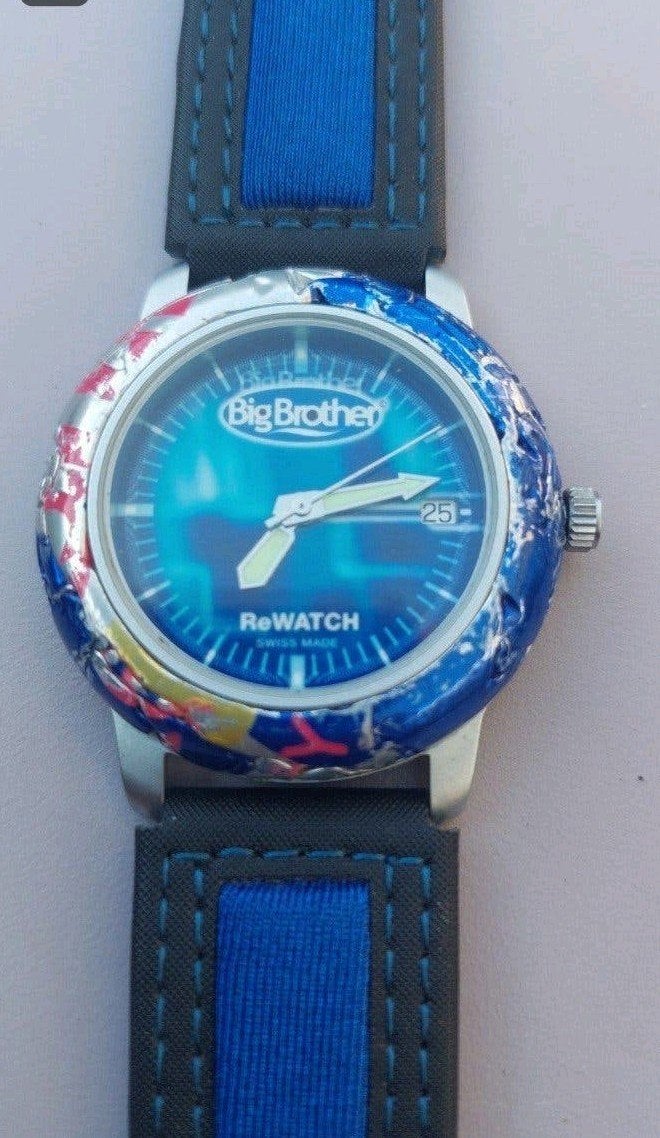 Big Brother horloge. (Red Bull recycle)., Verzenden, Zo goed als nieuw, Overige merken