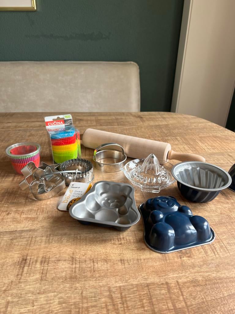 Nieuwe Bakspullen: Deegroller, Citruspers, Cake- & Koekjesvo, Ophalen of Verzenden, Zo goed als nieuw