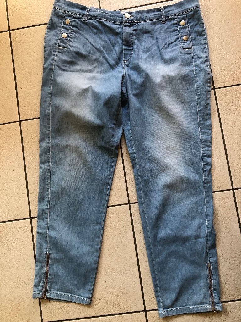 lichtblauwe Spijkerbroek 2B maat 46, Blauw, Overige jeansmaten, Ophalen of Verzenden, Zo goed als nieuw